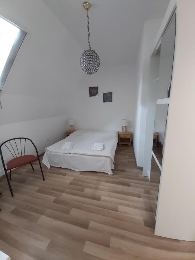 Platanus Vendeghaz Zamardi Bed & Breakfast Bagian luar foto